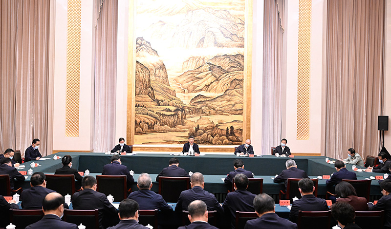 5月17日上午，中共中央總書記、國家主席、中央軍委主席習近平在陜西西安主持中國－中亞峰會前夕，專門聽取陜西省委和省政府工作匯報，發(fā)表了重要講話。
